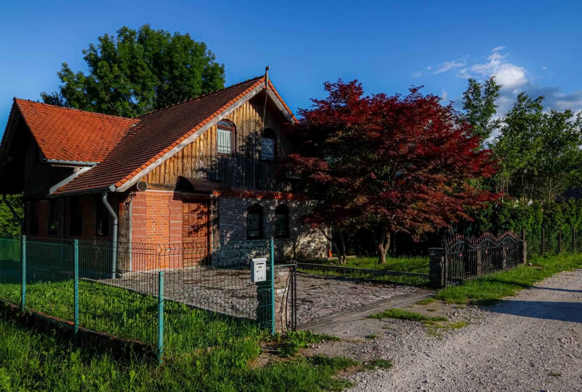 Holiday Home Iman Ripac Eksteriør bilde